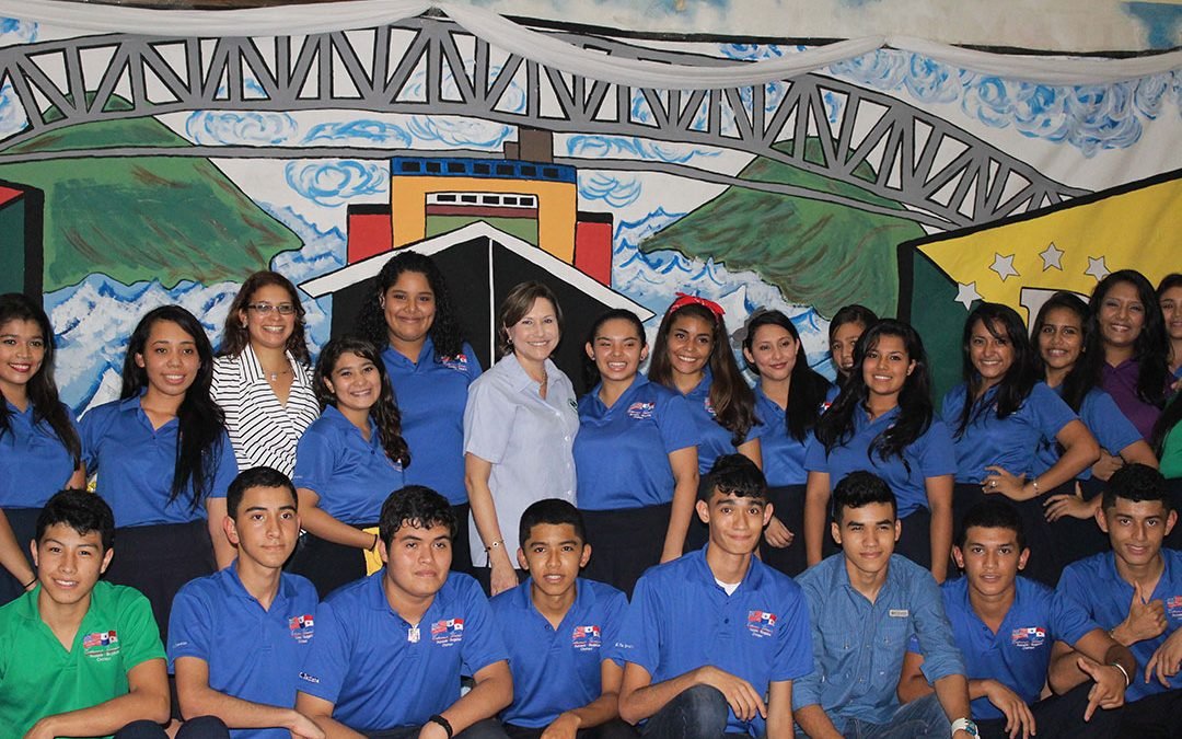 Access Program – Graduación y Cierre 2014