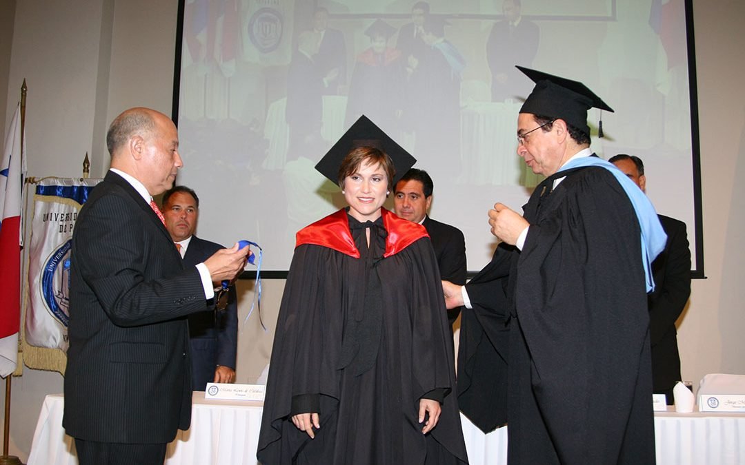 Acto de Investidura Doctor Honoris Causa-Sra. Marta de Cardoze