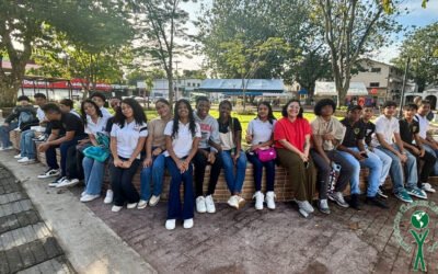 LET Program visita el BioMuseo