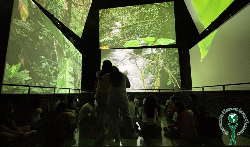 LET Program visita el BioMuseo