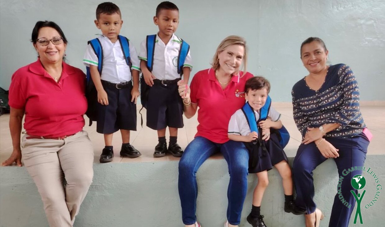 Mochilas llenas de amor - EGLG